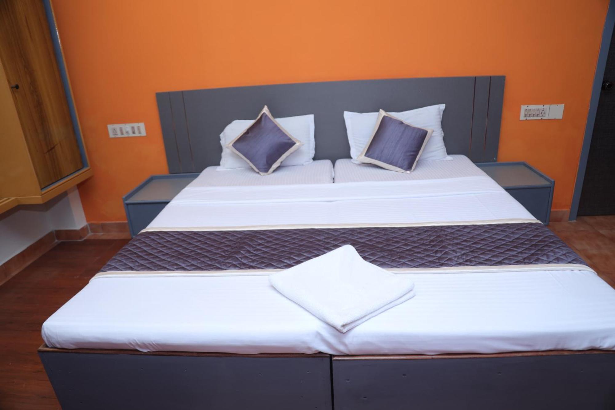 Grand Harmony Beach Resort โกวาลัม ภายนอก รูปภาพ